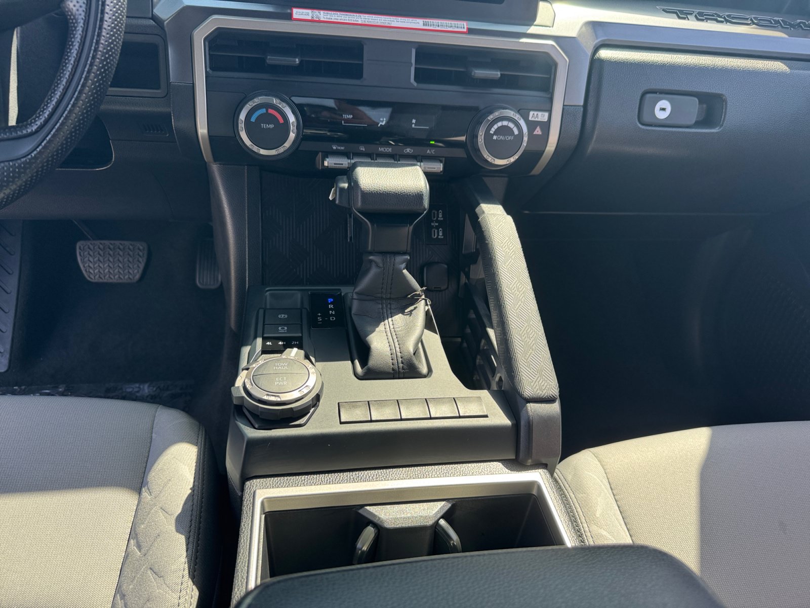 Certified 2026 Toyota Tacoma SR5 AWD/4WD image 11