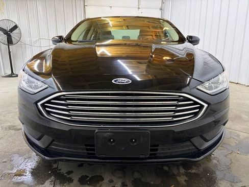 Used 2018 Ford Fusion S image 2