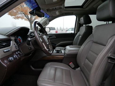 Used 2019 GMC Yukon Denali w/ Open Road Package image 9