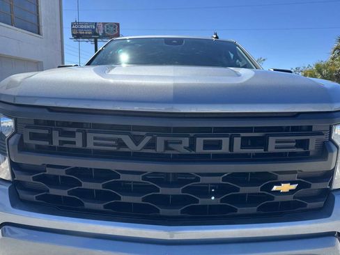 Used 2023 Chevrolet Silverado 1500 Custom image 10