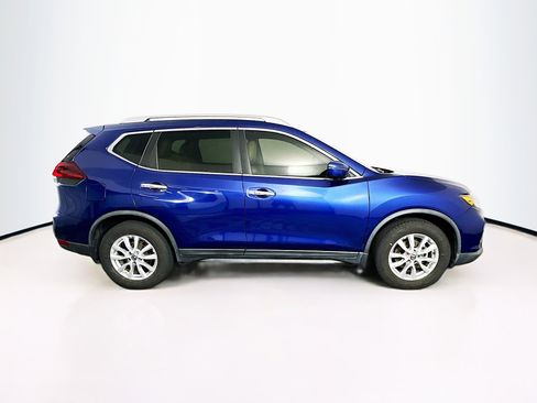 Used 2018 Nissan Rogue SV image 10