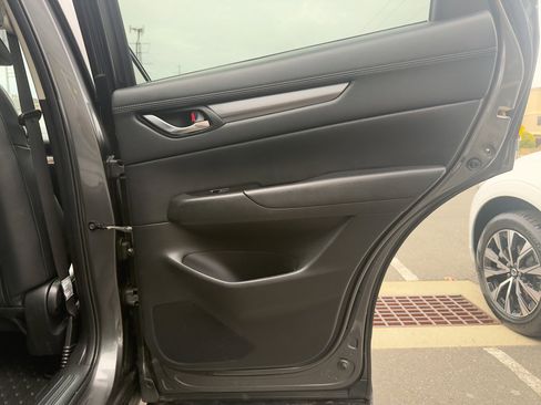 Used 2018 MAZDA CX-5 Touring w/ Preferred Equipment Package image 29