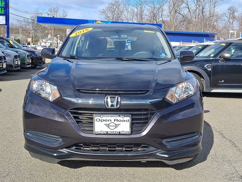 Used 2016 Honda HR-V LX image 2
