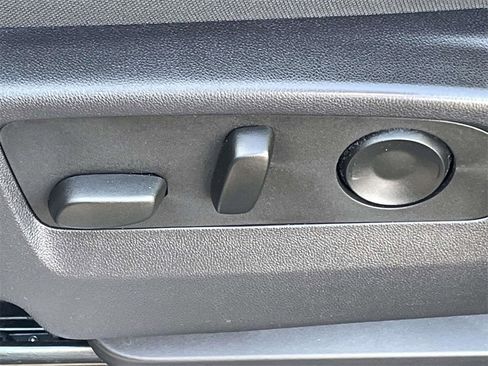 Used 2024 GMC Sierra 1500 Elevation image 14