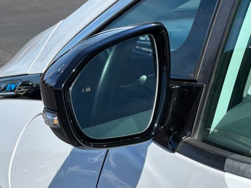 Used 2020 Chevrolet Bolt Premier w/ Infotainment Package image 50