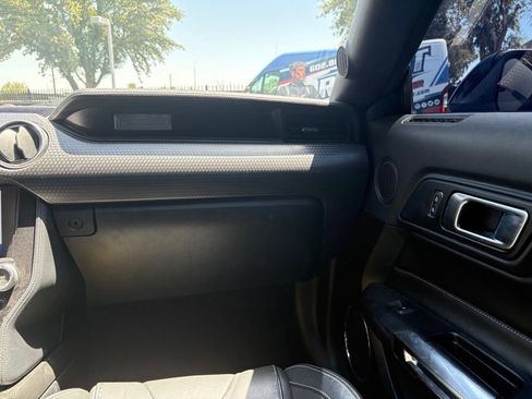 Used 2022 Ford Mustang GT Premium w/ GT Performance Package RWD image 6