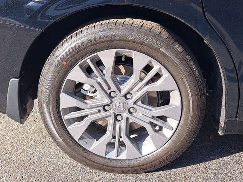 New 2026 Honda Odyssey Touring image 6