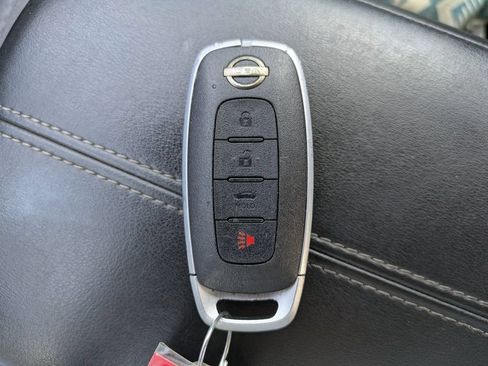 Certified 2025 Nissan Sentra SV FWD image 26