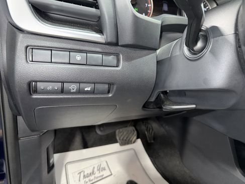 Used 2024 Nissan Rogue SV AWD/4WD image 30