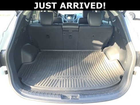 Used 2018 Hyundai Santa Fe Sport FWD image 9
