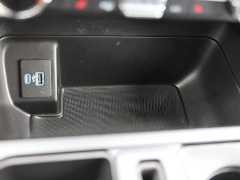 Certified 2022 Ford F150 XLT w/ Equipment Group 302A High image 32