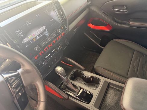 Used 2025 Nissan Frontier Pro-X RWD image 49