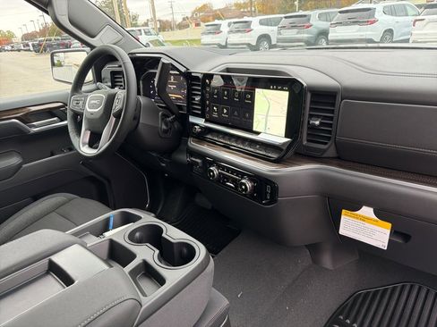 New 2026 GMC Sierra 1500 Elevation image 9