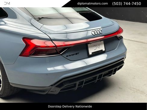 Used 2023 Audi e-tron GT Premium Plus w/ Performance Package image 15