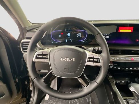 New 2025 Kia Telluride S image 11