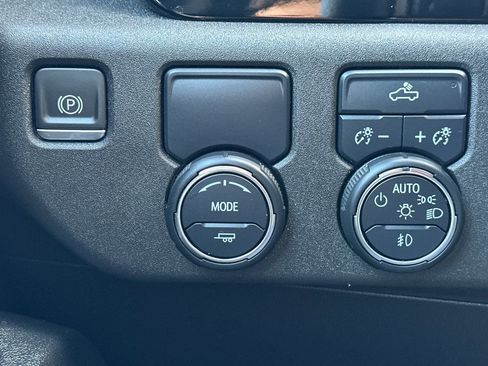 Certified 2023 Chevrolet Silverado 1500 RST RWD image 34
