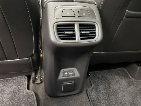Used 2023 Buick Envision Avenir AWD/4WD image 12