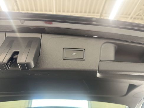 New 2026 Volkswagen Atlas SEL AWD/4WD image 32