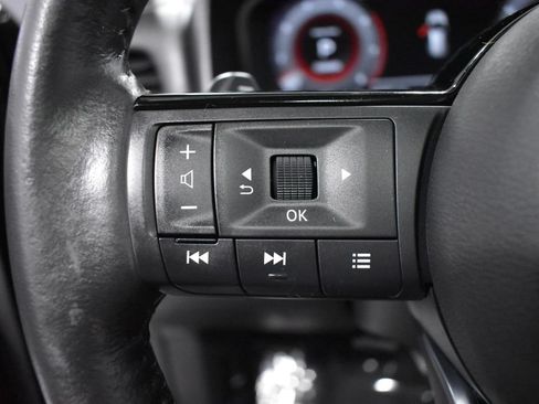Certified 2022 Nissan Rogue Platinum w/ Head-Up Display Package FWD image 30