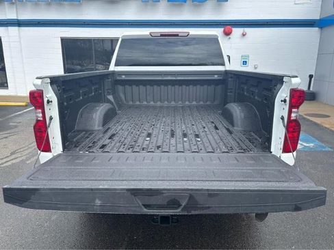 Used 2025 Chevrolet Silverado 2500 LT w/ Convenience Package AWD/4WD image 8