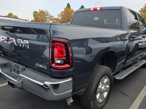 Used 2026 RAM 2500 Big Horn AWD/4WD image 3