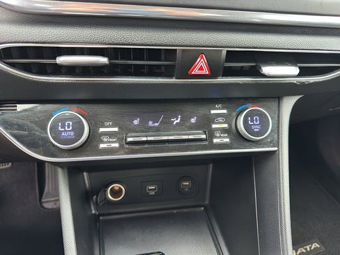 Used 2021 Hyundai Sonata SEL image 9