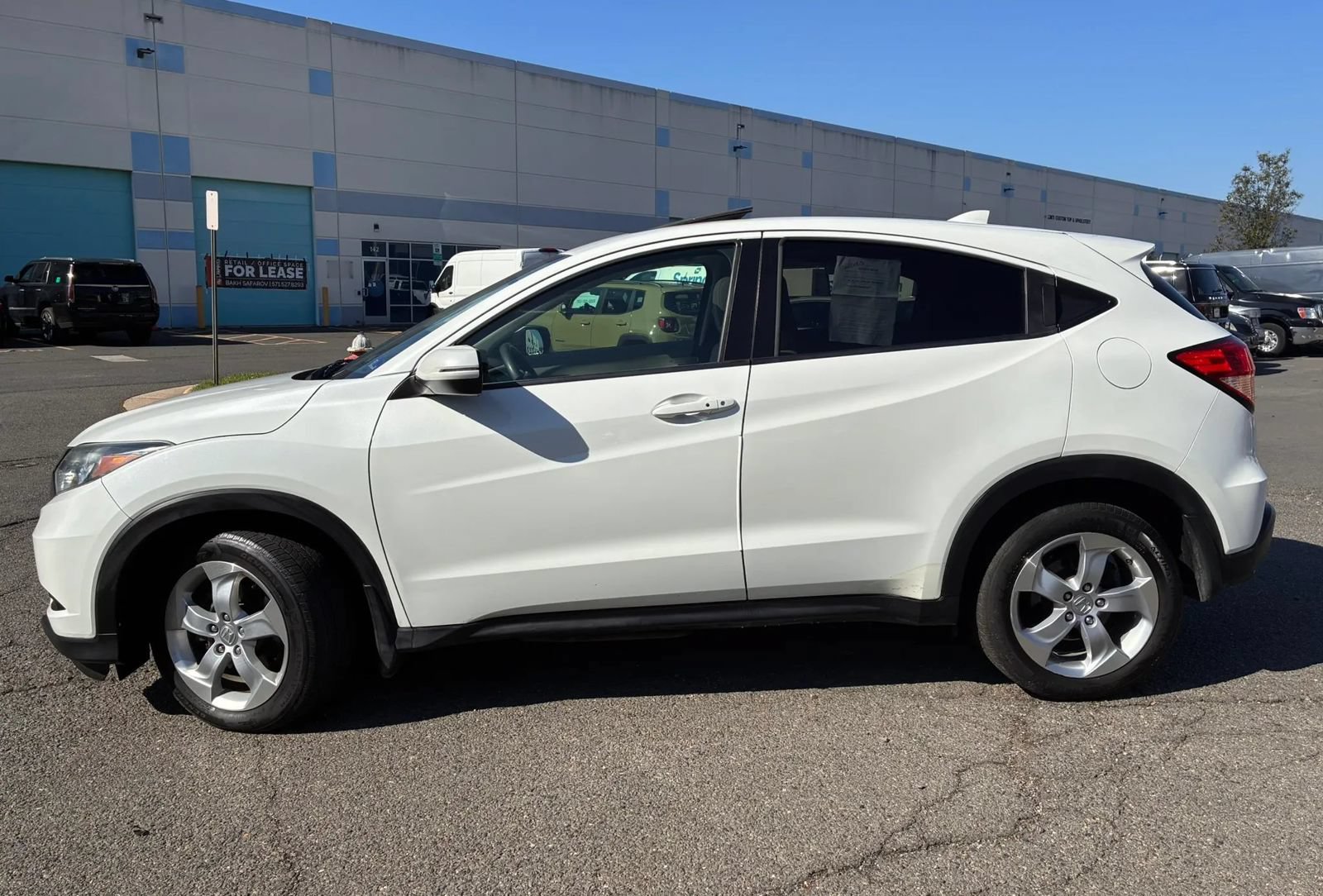 Used 2016 Honda HR-V EX image 6