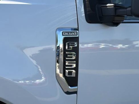 Used 2022 Ford F350 King Ranch w/ King Ranch Ultimate Package AWD/4WD image 11