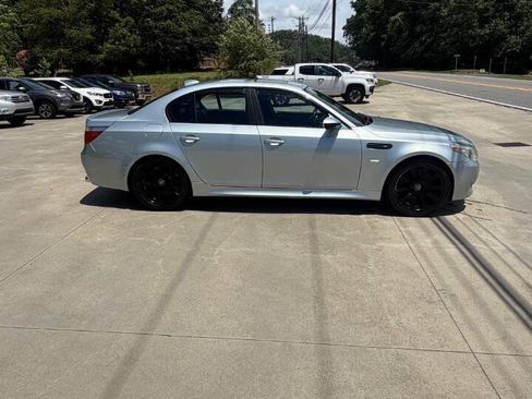 Used 2007 BMW M5 RWD image 6