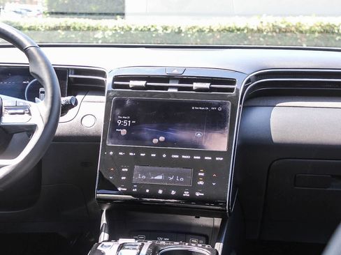 Certified 2023 Hyundai Tucson Limited AWD/4WD image 18