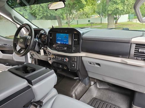 Used 2021 Ford F150 XL w/ Trailer Tow Package image 44