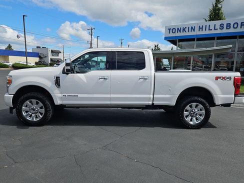 Used 2017 Ford F350 Platinum w/ Platinum Ultimate Package AWD/4WD image 3