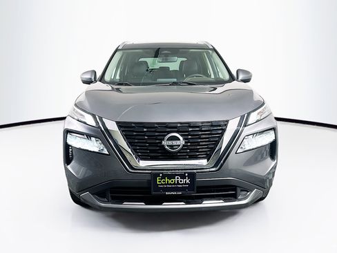 Used 2023 Nissan Rogue SL image 2