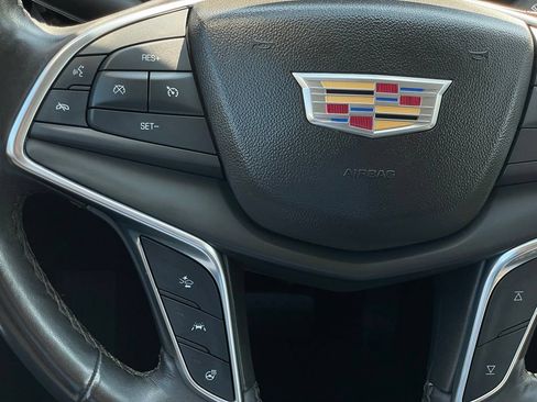 Used 2018 Cadillac XT5 Luxury w/ Driver Awareness Package FWD image 15