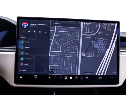 Used 2022 Tesla Model X Plaid AWD/4WD image 22