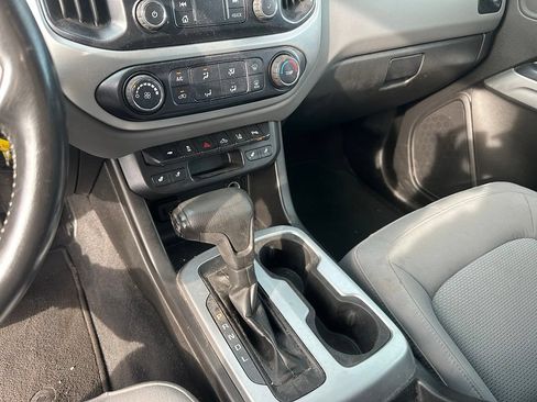 Used 2020 Chevrolet Colorado LT w/ Safety Package AWD/4WD image 19