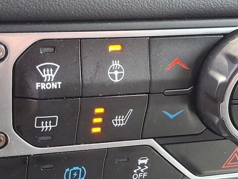 Used 2025 Jeep Wrangler Unlimited Sahara w/ Safety Group AWD/4WD image 23