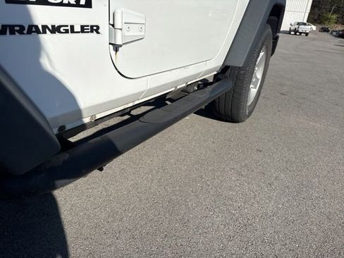 Used 2015 Jeep Wrangler Sport w/ Quick Order Package 23S image 11