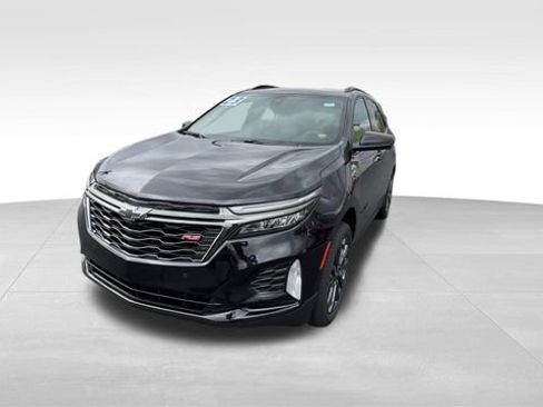 Certified 2023 Chevrolet Equinox RS AWD/4WD image 2