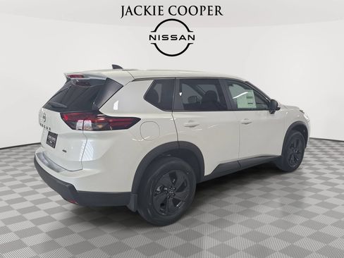 New 2026 Nissan Rogue SV w/ Cold Weather Package AWD/4WD image 5