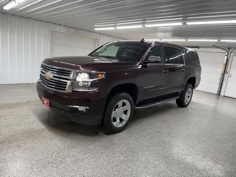 Used 2017 Chevrolet Suburban Premier image 15