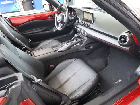 Used 2017 MAZDA MX-5 Miata Grand Touring RWD image 18