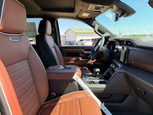 New 2026 GMC Sierra 1500 Denali Ultimate w/ LPO, Black Badging Package AWD/4WD image 36