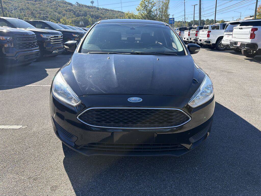 Used 2017 Ford Focus SE FWD image 5