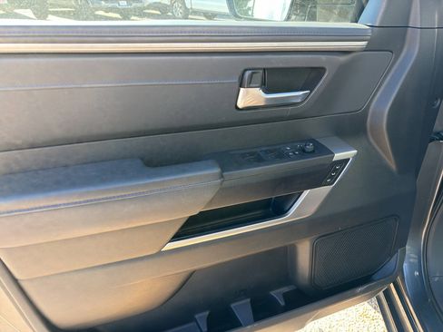 Used 2023 Toyota Sequoia Platinum image 30