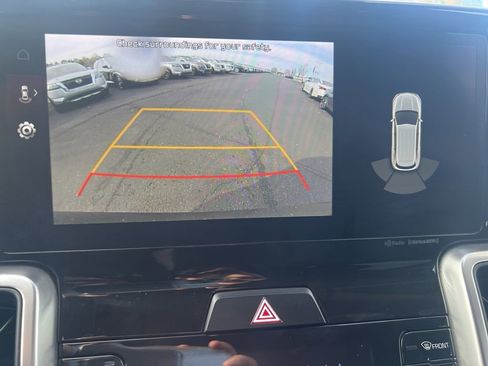 Used 2022 Kia Sorento EX image 39
