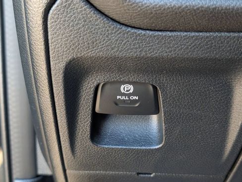 Used 2024 RAM 1500 Laramie AWD/4WD image 34