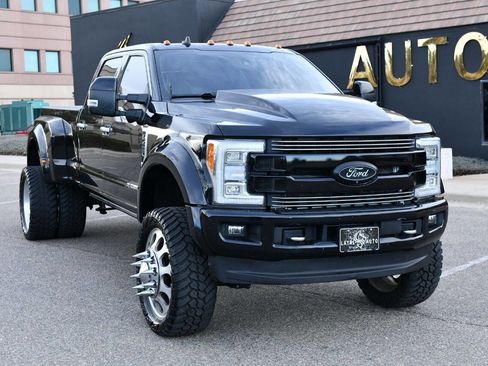 Used 2019 Ford F450 Limited image 7