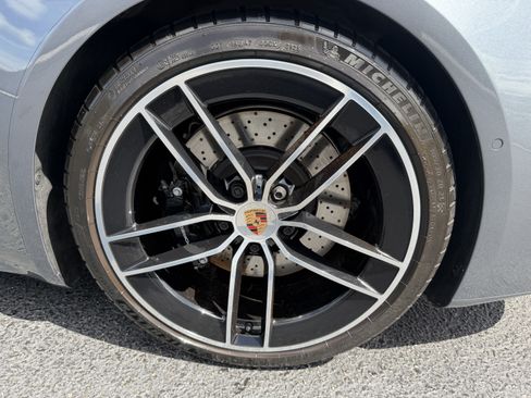 Used 2025 Porsche 911 Carrera S RWD image 15