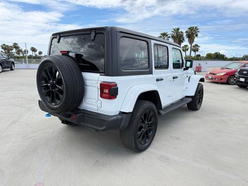 Used 2023 Jeep Wrangler Unlimited Sahara w/ Cold Weather Group AWD/4WD image 3
